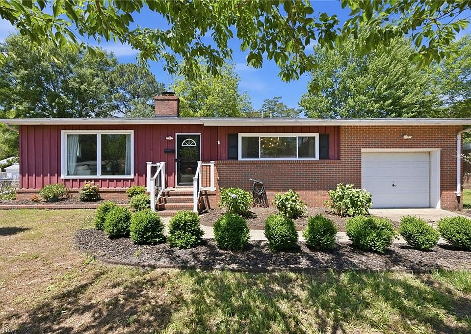 1st image of 10 Barron Dr