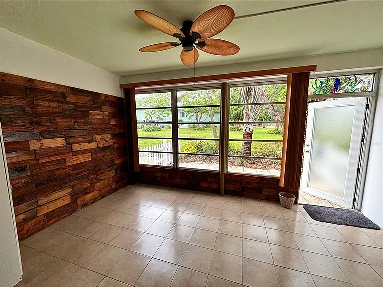 2020 World Parkway Blvd #10 — Photo 19
