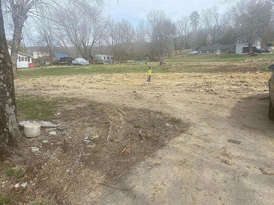 2nd image of 2132 Fariston Rd
