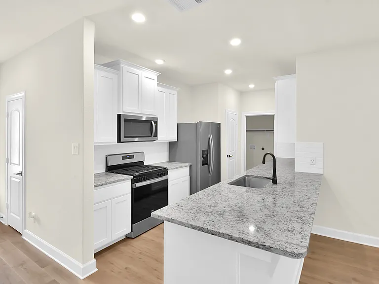 1211 Princeton Hts — Photo 3