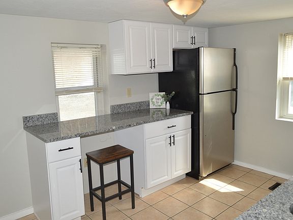 2nd image of 2428-2430 Providence Rd