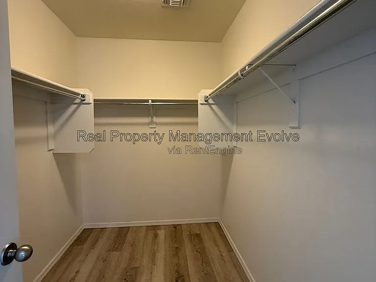 9503 N 82nd Ln — Photo 21