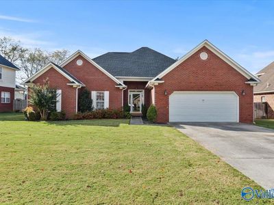 1941 Red Sunset Dr SW, Decatur, AL, 35603