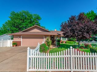 1866 Wexford Ct, Redding, CA 96001