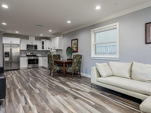 2nd image of 6534 Bella Vista Way