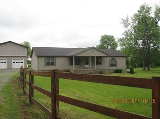 2021 Cardinal Rd, Mayfield, KY 42066