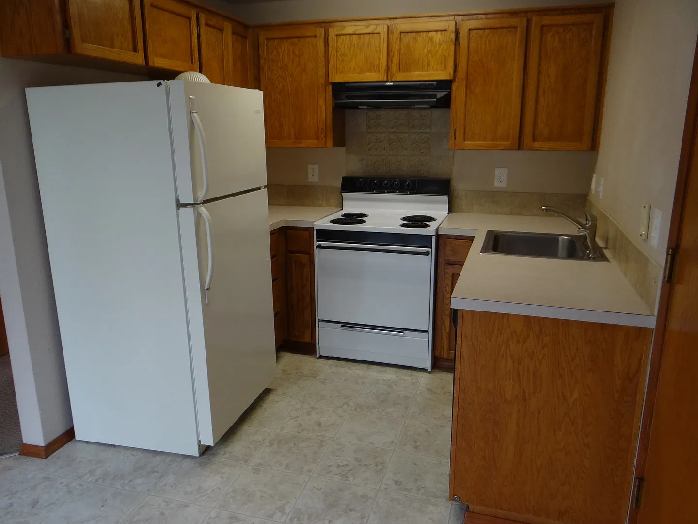 Lovely La Center Duplex Available for Lease - 620 E. Elm Ave La Center, WA — Photo 4