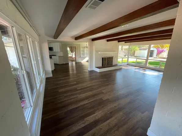 5656 E Waverly Ln, Fresno, CA 93727