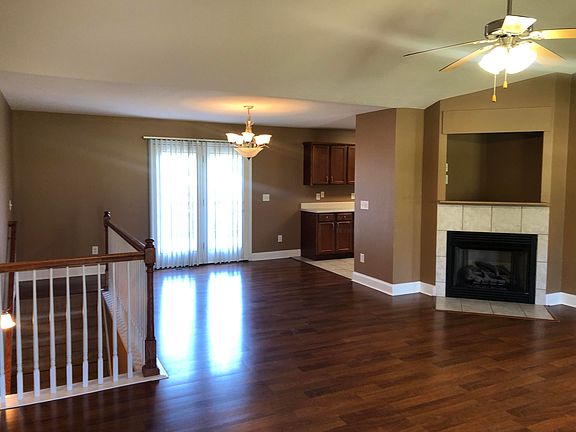 5th image of 8114 Broken Rock Ln