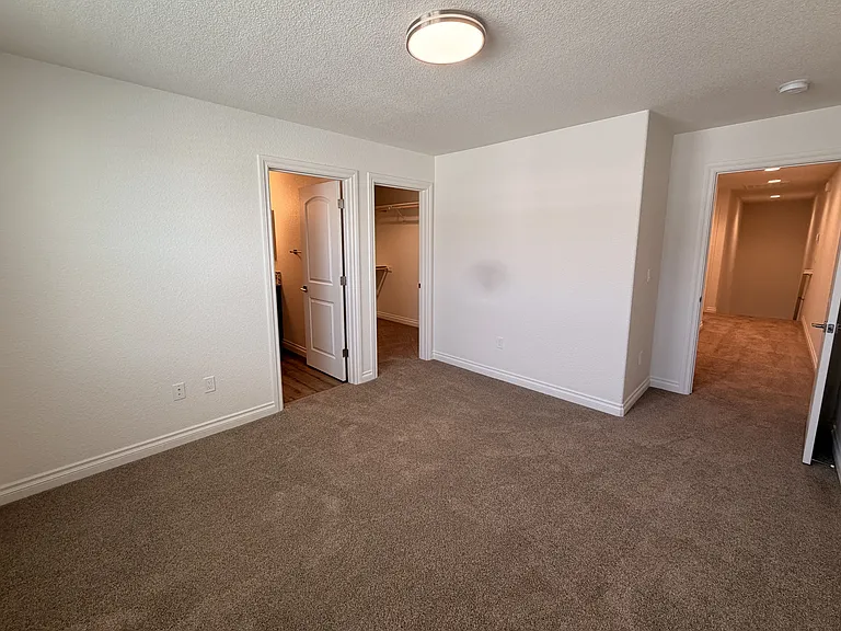 18659 Village Center Dr — Photo 21