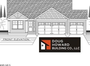 1307 Limerick Ln, Waterville, OH 43566