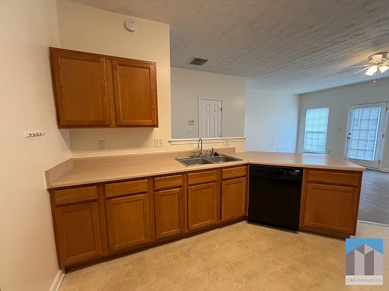 644 Kenridge Dr — Photo 11