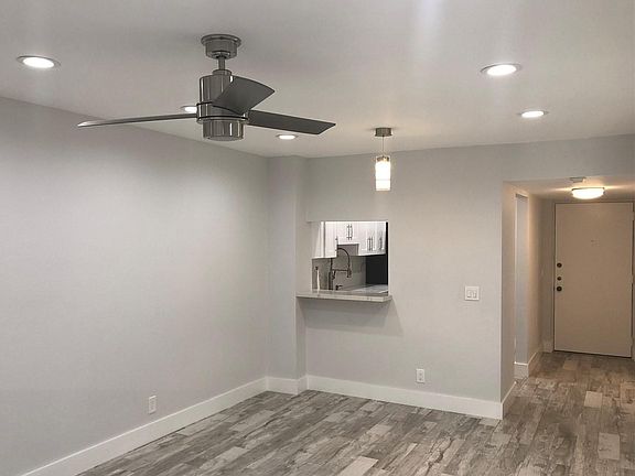 3rd image of 7900 Camino Cir APT 306