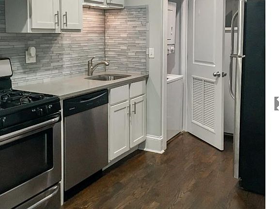 4th image of 5162 N Leavitt St #2A