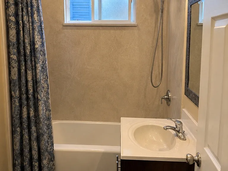 2476 94th Ave — Photo 9