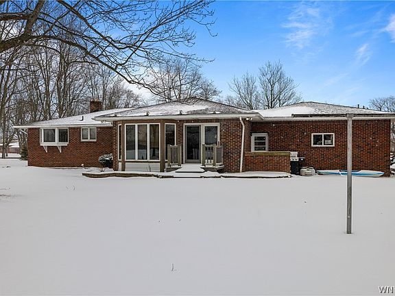 2nd image of 10250 Transit Rd