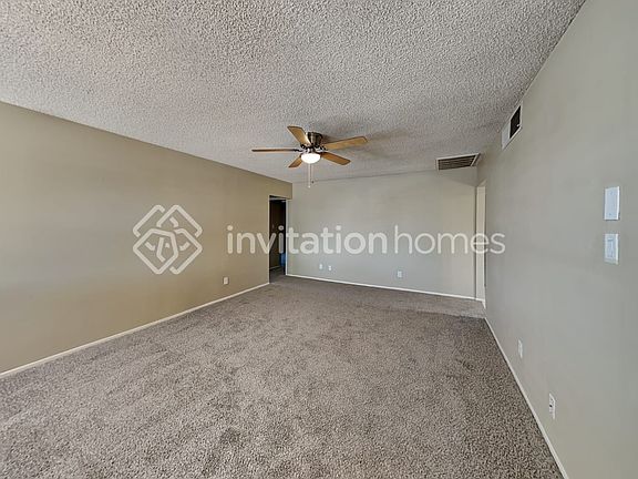 4th image of 2410 W Lupine Ave