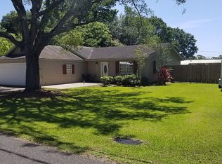 305 Hospital Dr, Raceland, LA 70394