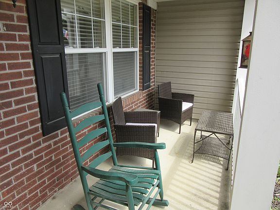 4th image of 7320 Summer Lea Ct