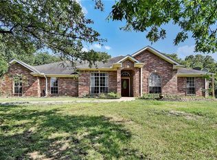 298 Lakeland Park Cir, Mart, TX 76664