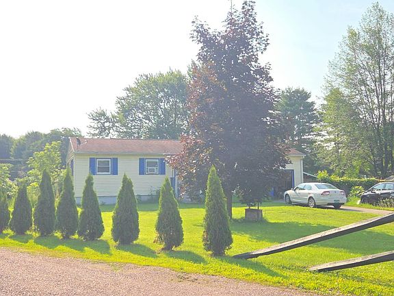 3rd image of 114 Belair Dr