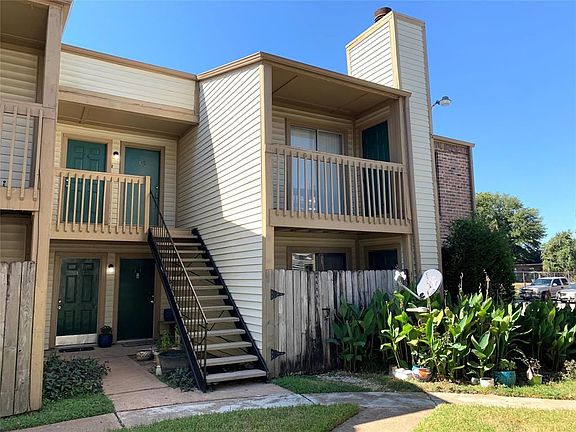 2nd image of 2200 Cypress Landing Dr Unit F2