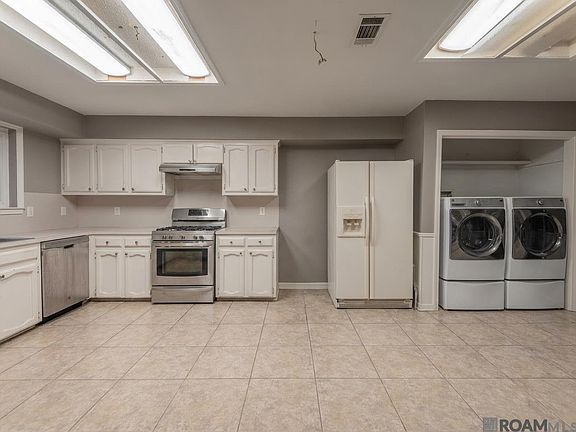4th image of 4620 Southwind Dr