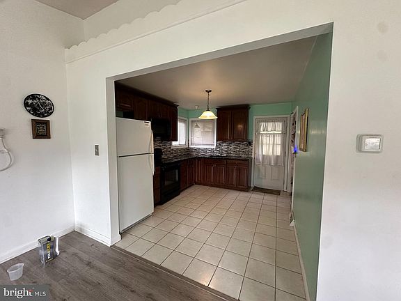 4th image of 2514 Green Ave