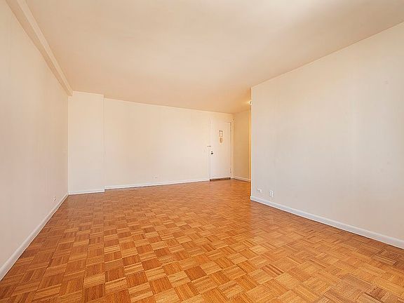 5th image of 211 W 56th St #A23