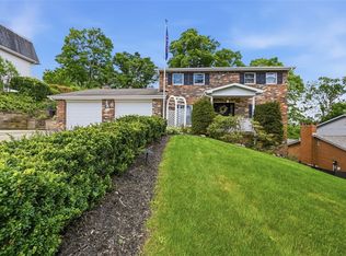 576 Carroll Dr, Irwin, PA 15642