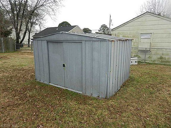 5th image of 2914 Scotia Dr