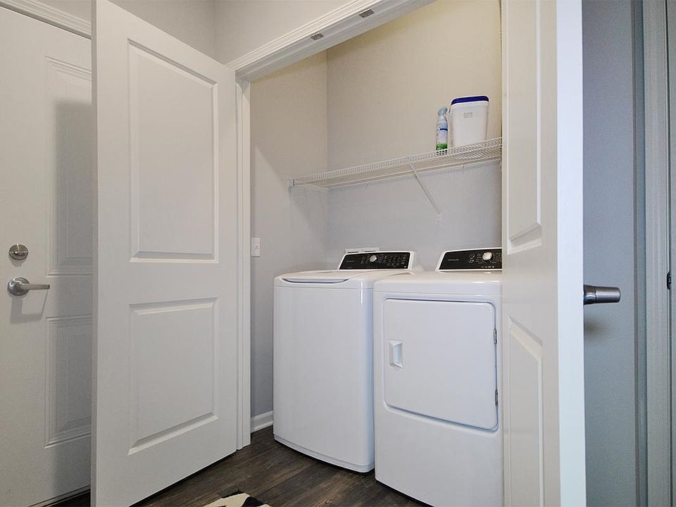 1st image of 824 Niagra Preservation Cir APT 204