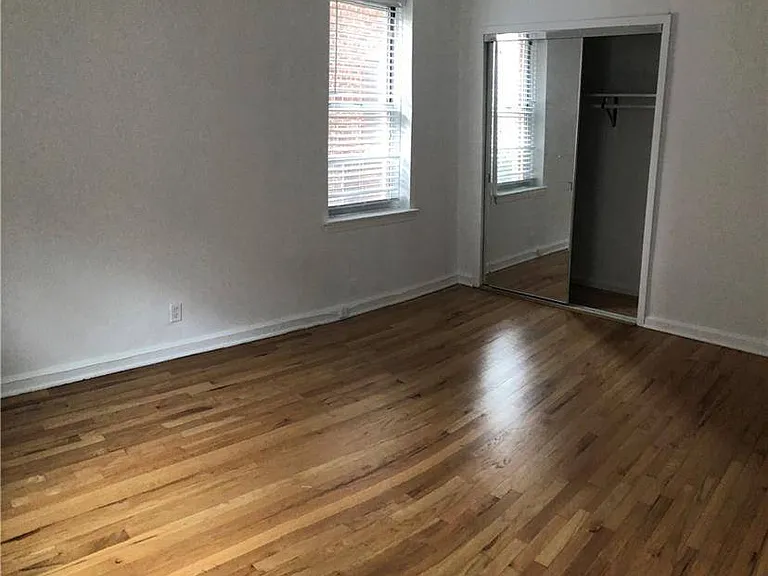 2090 Barnes Ave #3E — Photo 5