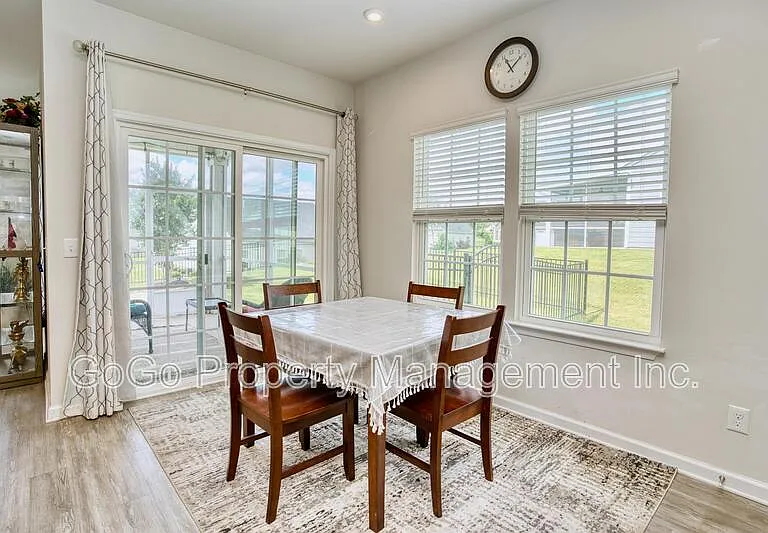 11 Pequot Dr — Photo 4