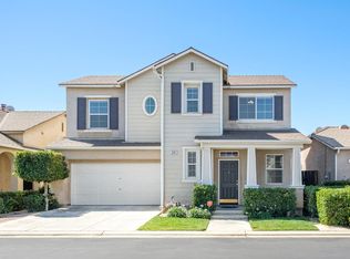 640 W Casanova Ln, Clovis, CA