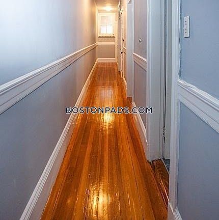 3rd image of 200 Harvard St #B02