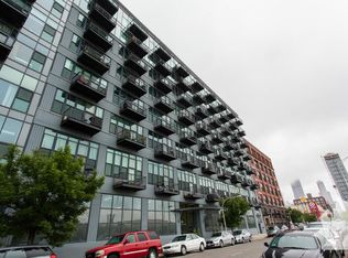 1226 W Van Buren St #604, Chicago, IL 60607