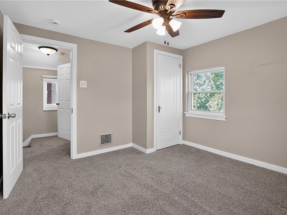 19th image of 300 McCutcheon Ln