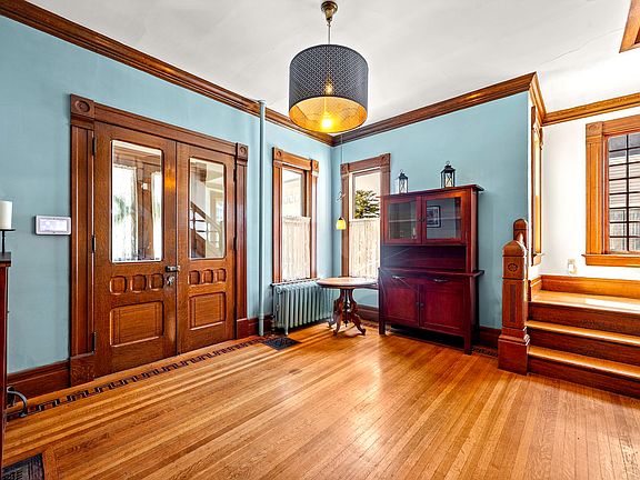 4th image of 95 Dartmouth St