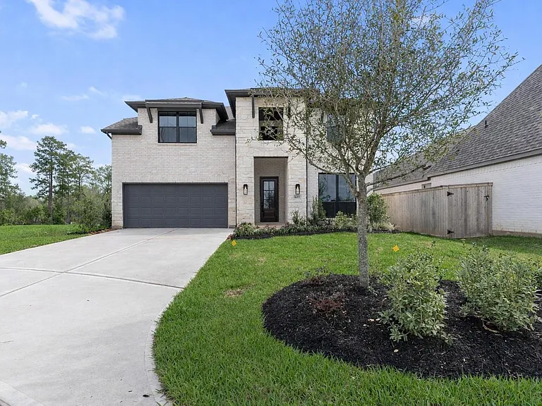 407 Mathis Lake Ct — Photo 1