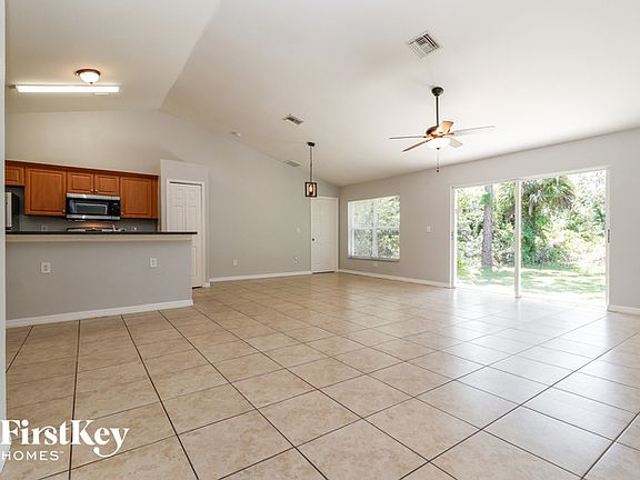 3rd image of 1024 Sunrise Blvd
