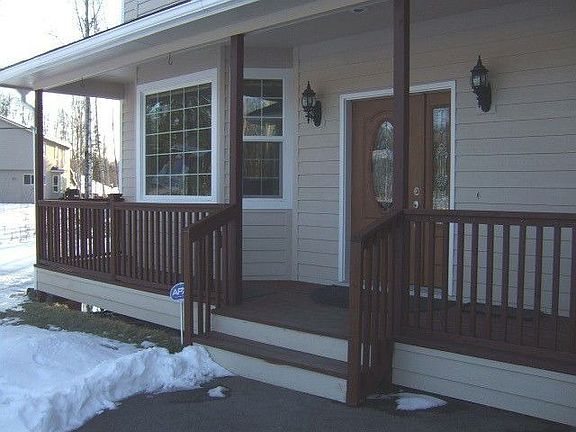 Covered Front Porch