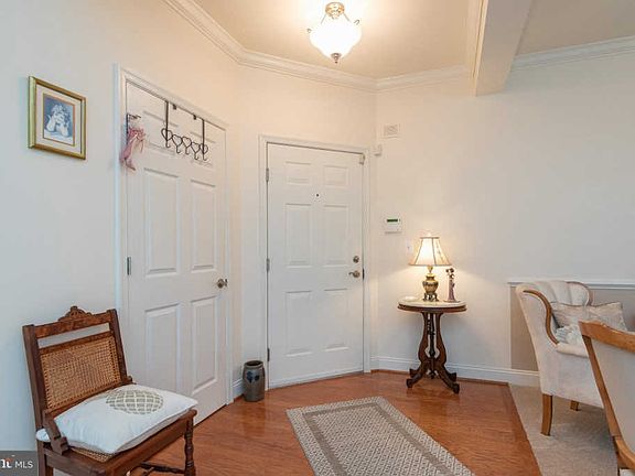 4th image of 1818 Selvin Dr Unit 102