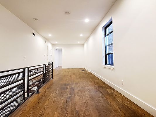 3rd image of 287 Harman St #1