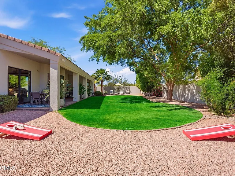9458 E Desert Cove Ave — Photo 4