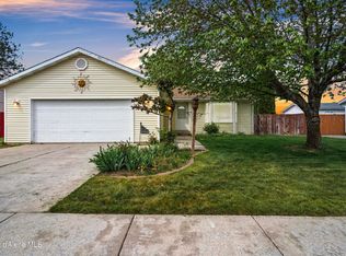 1053 W Heron Ave, Hayden Lake, ID 83835