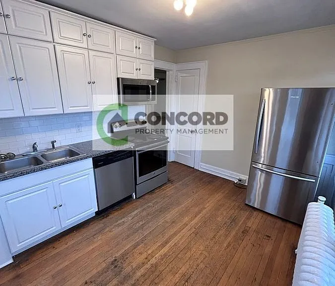 111 Westover Ter #B — Photo 7