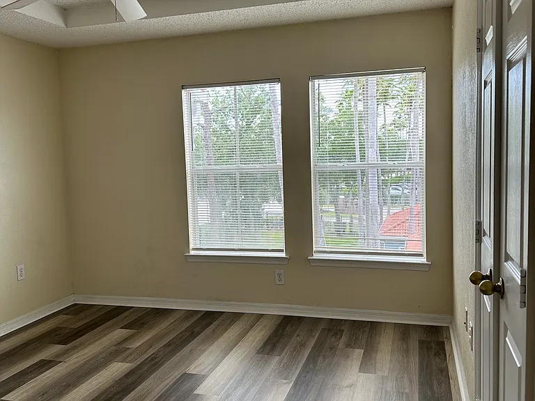 Richmond Place Dr — Photo 10
