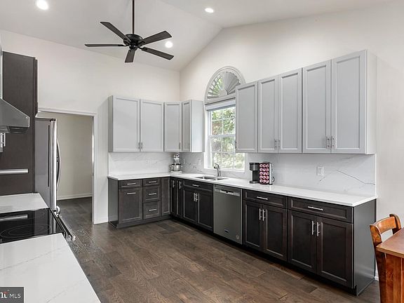 3rd image of 1453 Kingsvale Cir