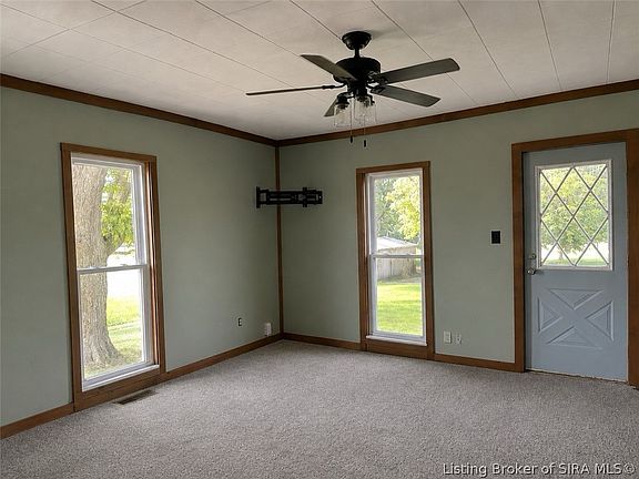 3rd image of 663 N Hitchcock Road